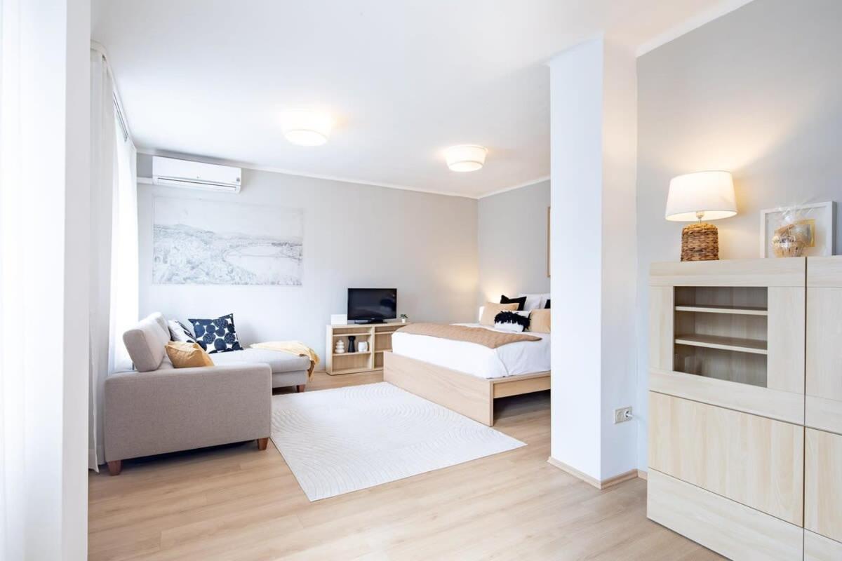 Central - Comfy - Sunny Budapest Bagian luar foto