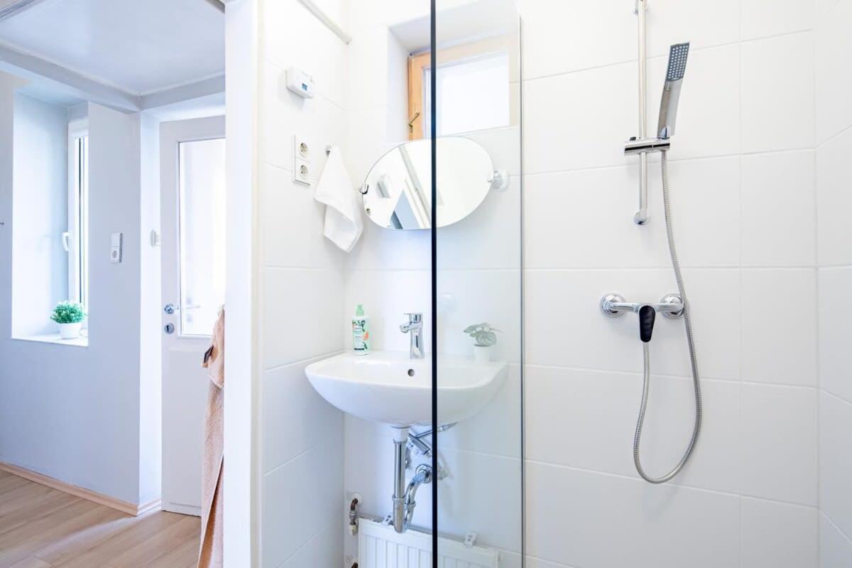 Central - Comfy - Sunny Budapest Bagian luar foto